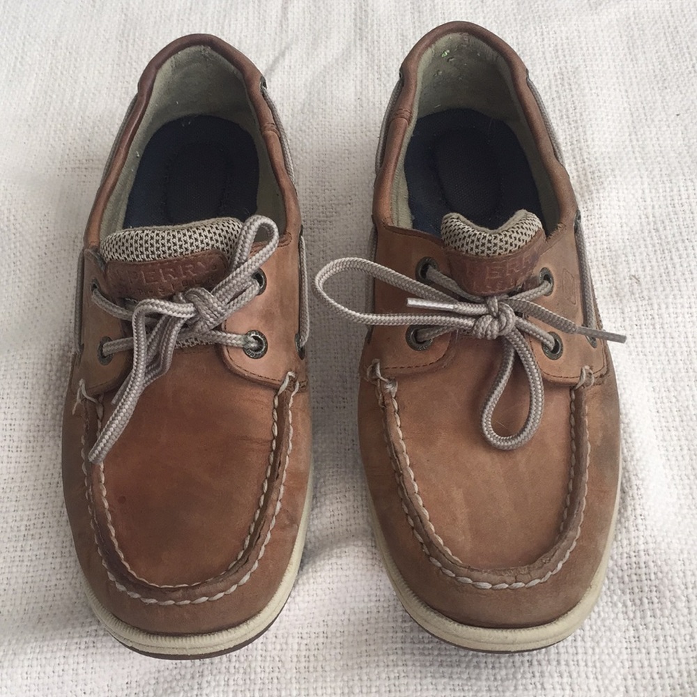 Sperry top slider boat shoes